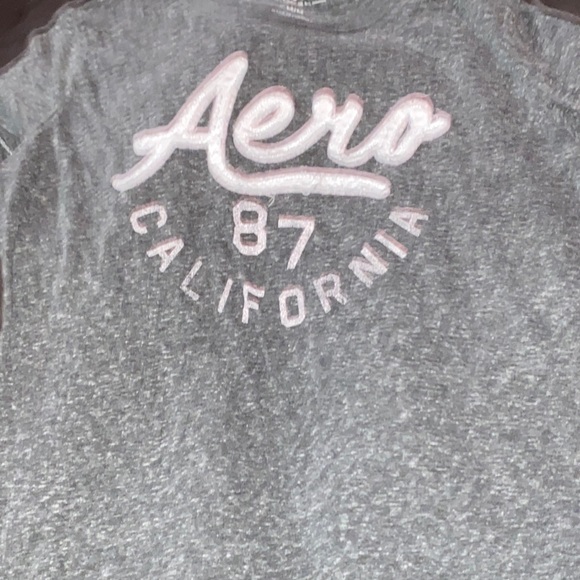 light gray and pink t - Picture 1 of 3